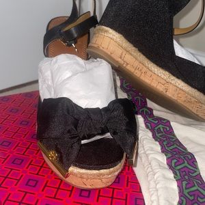 6.5 AUTHENTIC Black Tory Burch Women Wedges LIKE BRAND NEW!